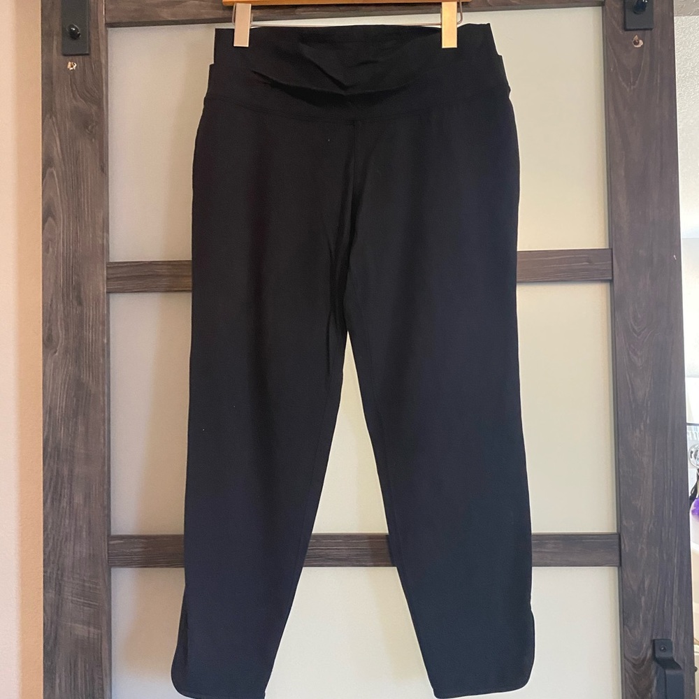 Lululemon black pants